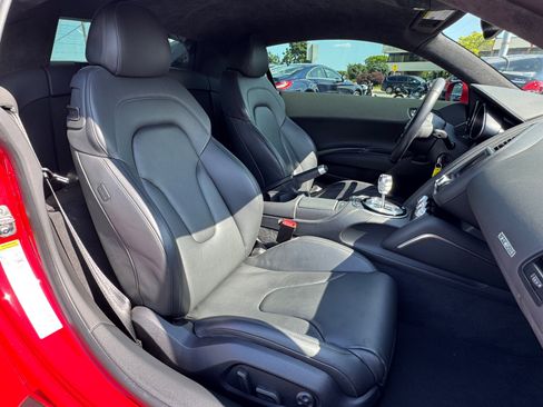 Used 2014 Audi R8 V8 w/ Convenience Package image 14