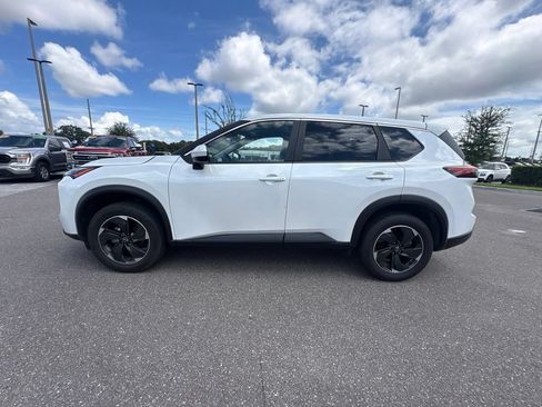 Used 2025 Nissan Rogue SV FWD image 6