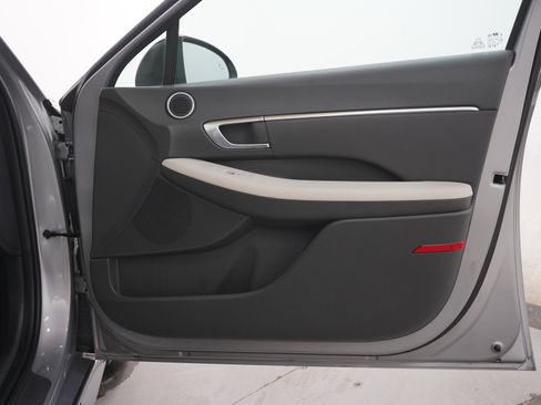 Certified 2023 Hyundai Sonata SEL FWD image 9