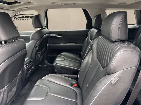 Used 2024 Hyundai Palisade Limited FWD image 12