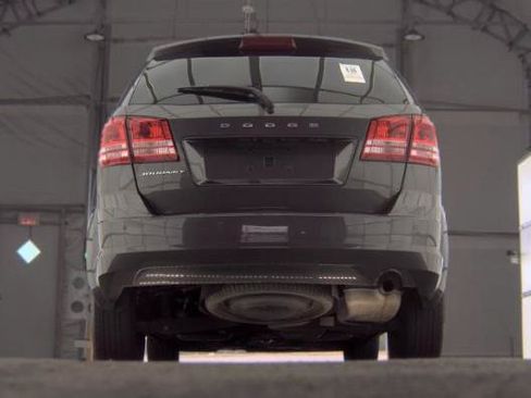 Used 2020 Dodge Journey SE w/ SE Popular Equipment Group FWD image 7