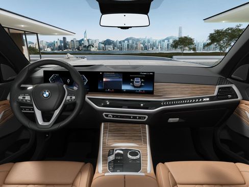 Used 2026 BMW X5 sDrive40i image 12