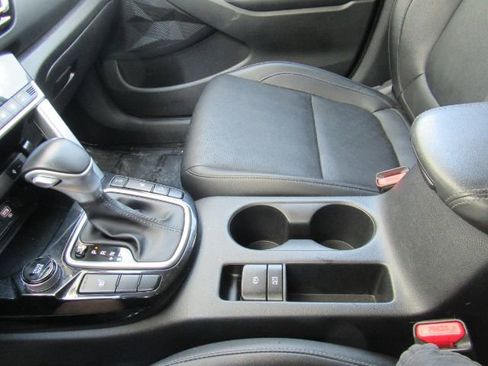 Used 2021 Kia Seltos SX image 41