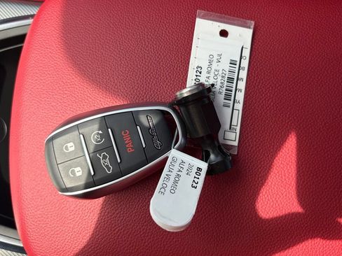 Used 2024 Alfa Romeo Giulia Veloce RWD image 52