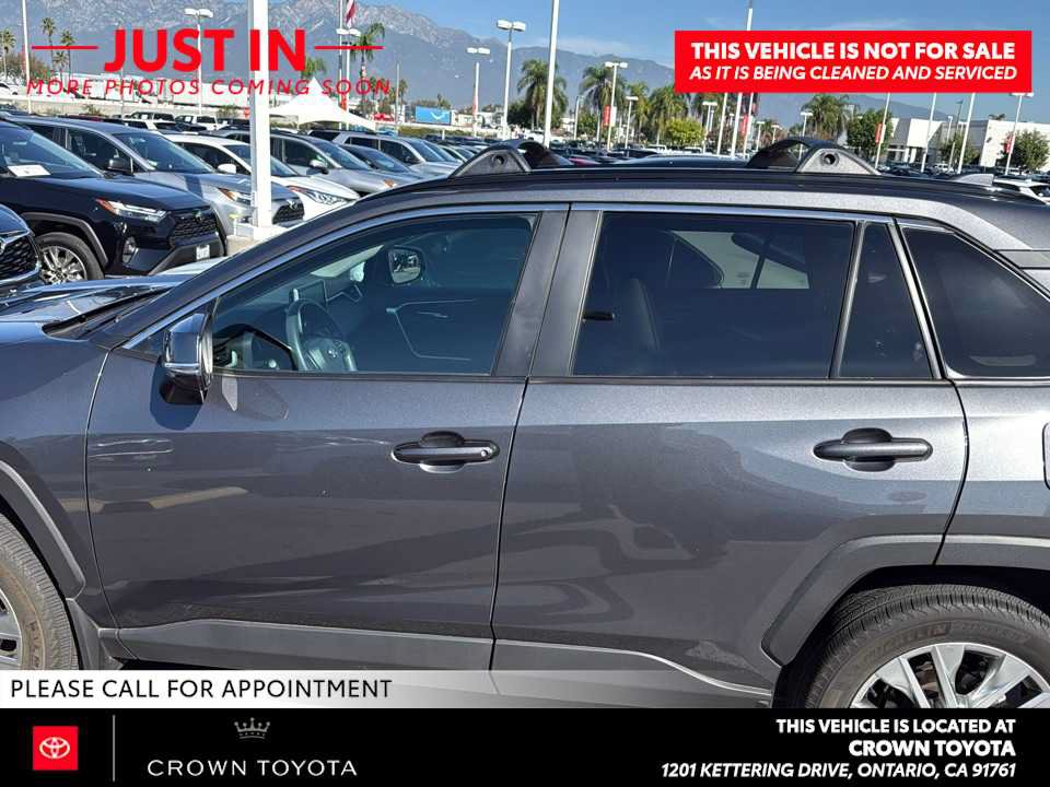 Used 2023 Toyota RAV4 XLE Premium FWD image 6