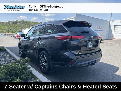 Used 2022 Toyota Highlander XLE image 9