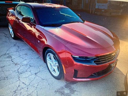 Used 2023 Chevrolet Camaro LT RWD image 5
