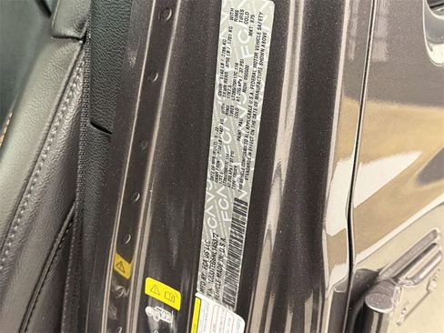 Certified 2022 Jeep Gladiator Mojave w/ LED Lighting Group image 28