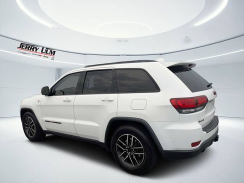 Used 2021 Jeep Grand Cherokee Trailhawk AWD/4WD image 5