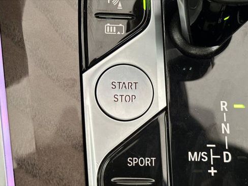 Used 2023 BMW X5 xDrive45e w/ Climate Comfort Package image 22