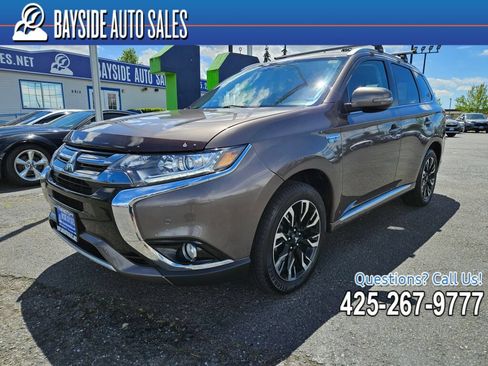 Used 2018 Mitsubishi Outlander SEL AWD/4WD image 1