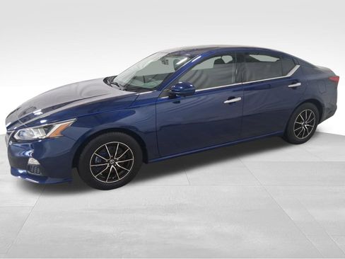 Used 2019 Nissan Altima 2.5 S FWD image 1