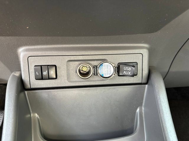 Used 2012 Toyota Prius V Five FWD image 34