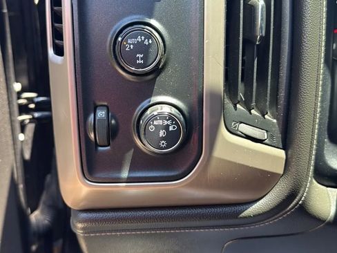 Used 2017 GMC Sierra 1500 Denali w/ Denali Ultimate Package AWD/4WD image 14