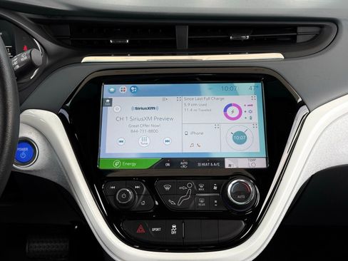 Used 2018 Chevrolet Bolt LT FWD image 36