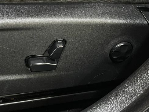 Used 2019 Dodge Charger R/T RWD image 15