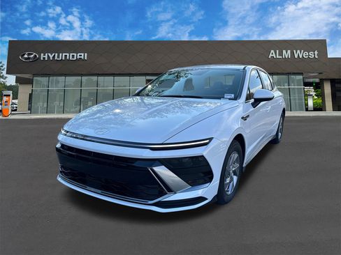 New 2026 Hyundai Sonata SE image 1
