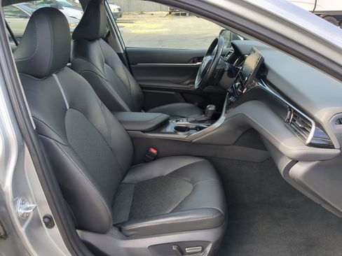 Used 2023 Toyota Camry XSE image 33