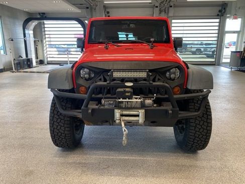 Used 2013 Jeep Wrangler Unlimited Sport image 2