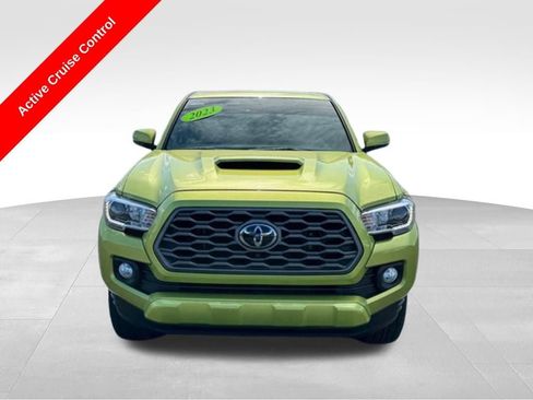 Used 2023 Toyota Tacoma TRD Sport w/ TRD Premium Sport Package AWD/4WD image 11