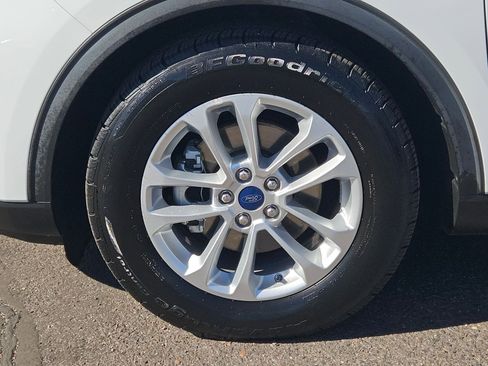 Used 2021 Ford Escape SE image 10