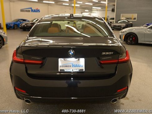 Used 2024 BMW 330i Sedan w/ Convenience Package image 11