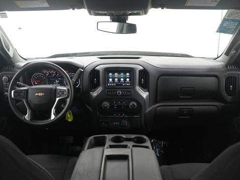 Used 2021 Chevrolet Silverado 1500 Custom w/ Safety Confidence Package image 13