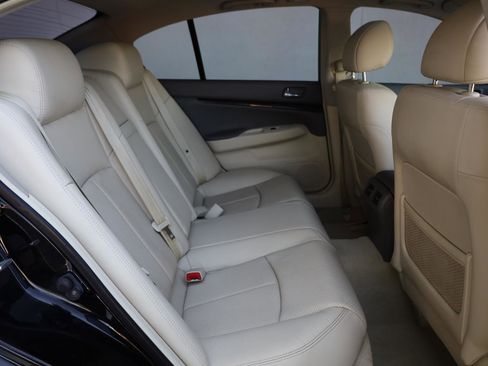 Used 2013 INFINITI G37 Journey w/ Premium Pkg image 24