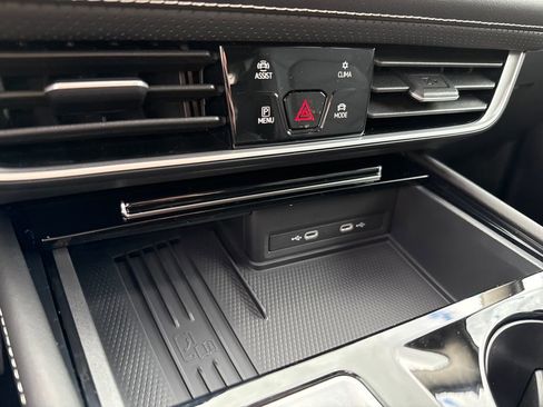 New 2026 Volkswagen Atlas SE image 12