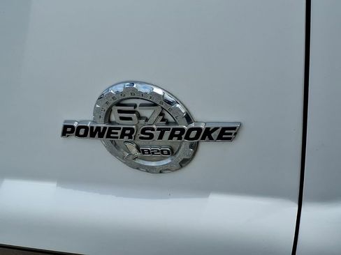 Used 2014 Ford F250 Lariat w/ Lariat Interior Package AWD/4WD image 11