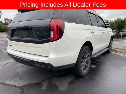 Used 2026 Ford Expedition Platinum w/ Stealth Appearance Package AWD/4WD image 8