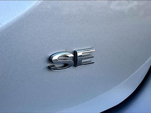 Used 2012 Ford Focus SE FWD image 10