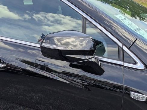 Certified 2025 Cadillac XT5 Premium Luxury AWD/4WD image 10