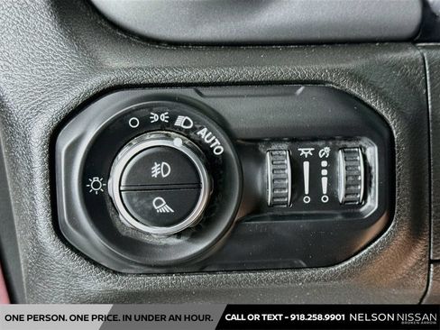 Used 2021 Jeep Gladiator Sport AWD/4WD image 10
