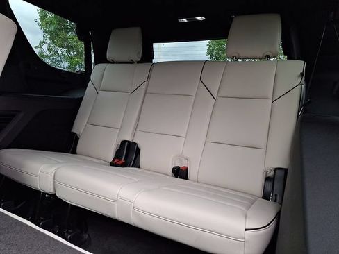 Certified 2025 Cadillac Escalade Sport w/ Touring Package AWD/4WD image 9