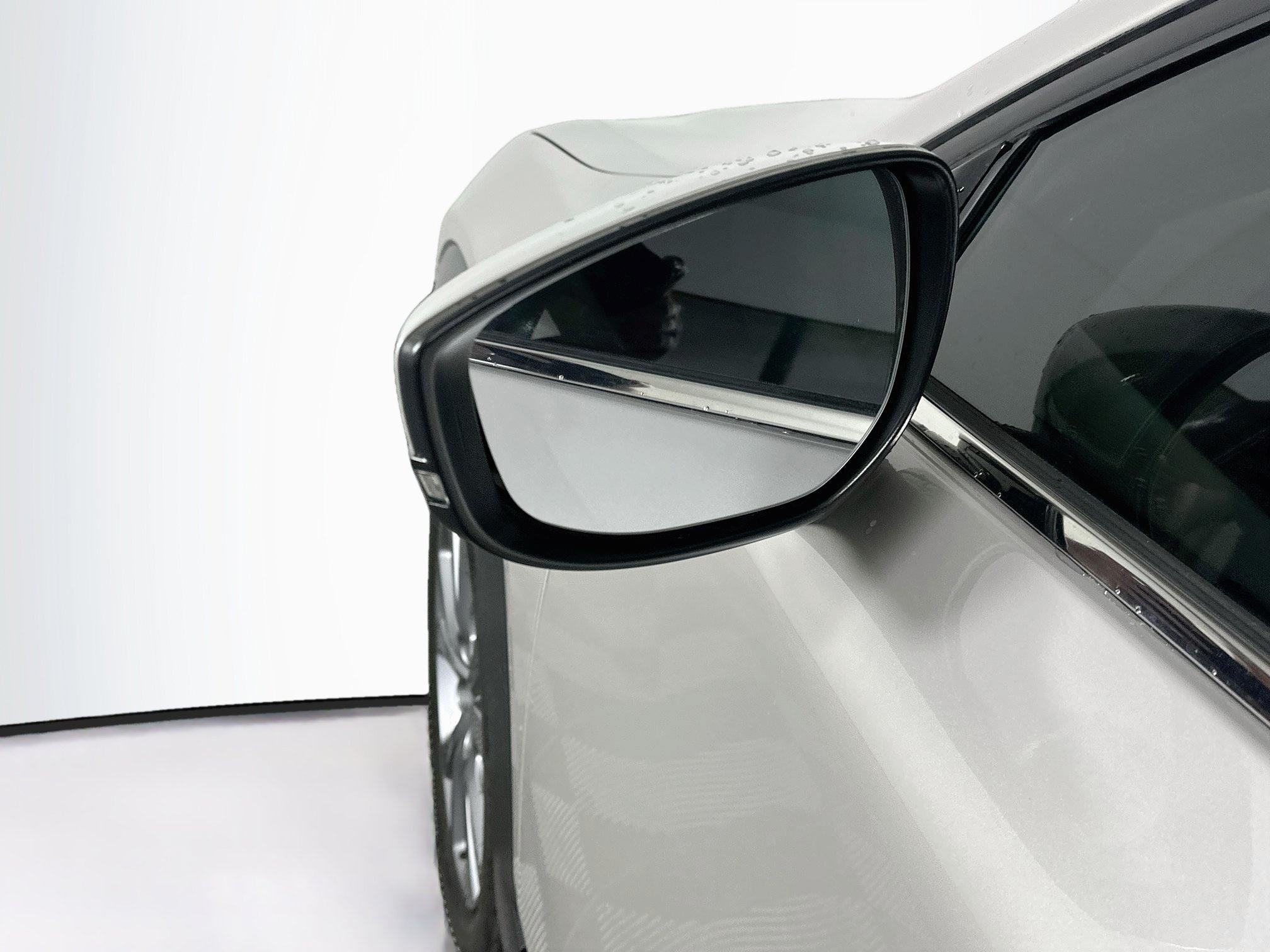 Used 2024 MAZDA CX-30 AWD 2.5 S w/ Premium Package image 16
