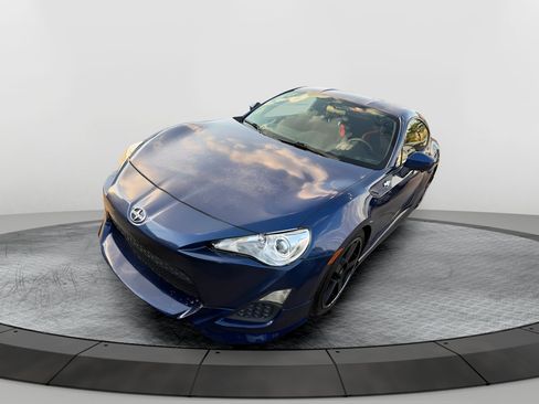 Used 2013 Scion FR-S RWD image 9
