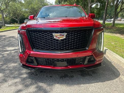 Used 2025 Cadillac Escalade V w/ LPO, Floor Liner Package AWD/4WD image 3