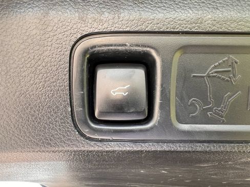 Used 2021 Lincoln Navigator L Reserve AWD/4WD image 18
