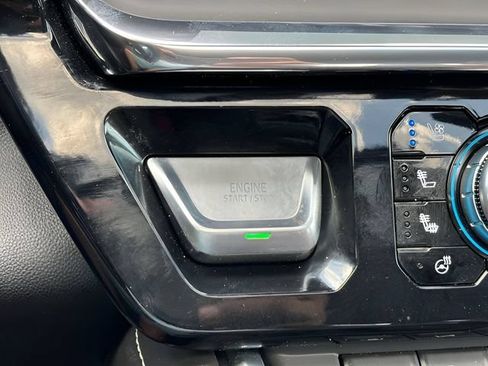 Used 2023 GMC Sierra 1500 Denali Ultimate AWD/4WD image 40