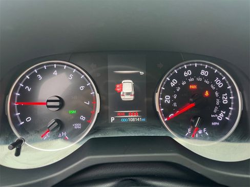 Used 2019 Toyota RAV4 XLE image 16