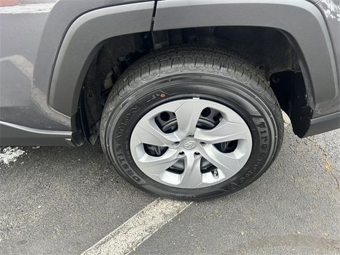 Used 2024 Toyota RAV4 LE image 27