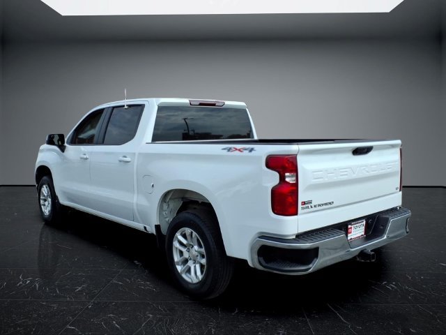 Used 2024 Chevrolet Silverado 1500 LT AWD/4WD image 6