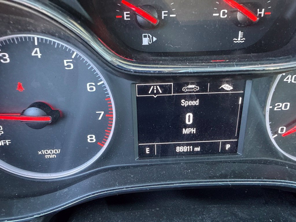 Used 2019 Chevrolet Cruze LT w/ Convenience Package FWD image 6
