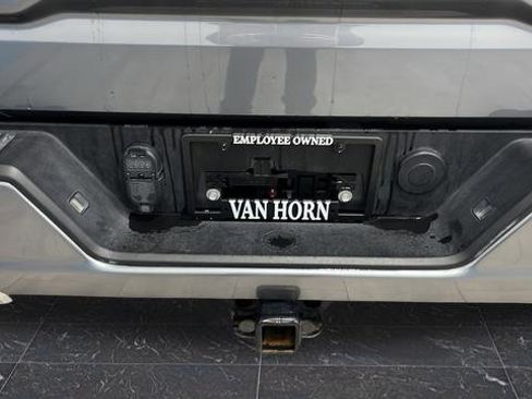 Used 2022 GMC Sierra 1500 Elevation image 35