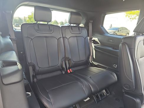 New 2025 Jeep Grand Cherokee L Limited w/ Trailer Tow Package image 12