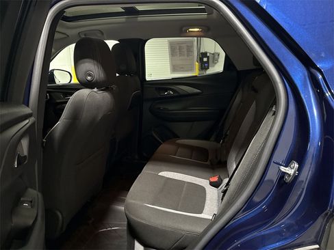 Used 2023 Chevrolet TrailBlazer LT w/ Sun and Liftgate Package image 23
