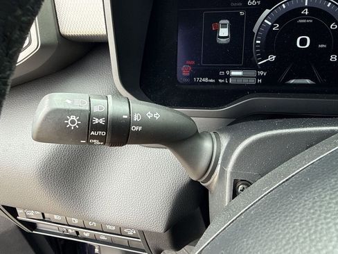 Used 2023 Toyota Sequoia Limited RWD image 28