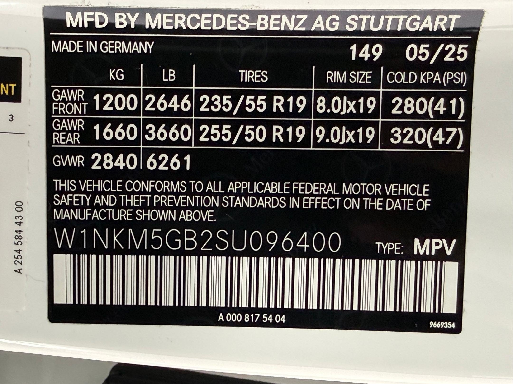 Certified 2025 Mercedes-Benz GLC 350e 4MATIC image 37
