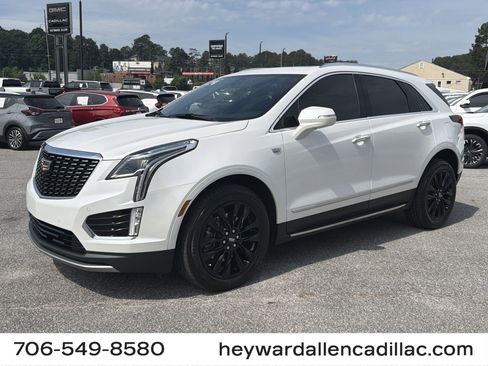 Used 2021 Cadillac XT5 Premium Luxury FWD image 1